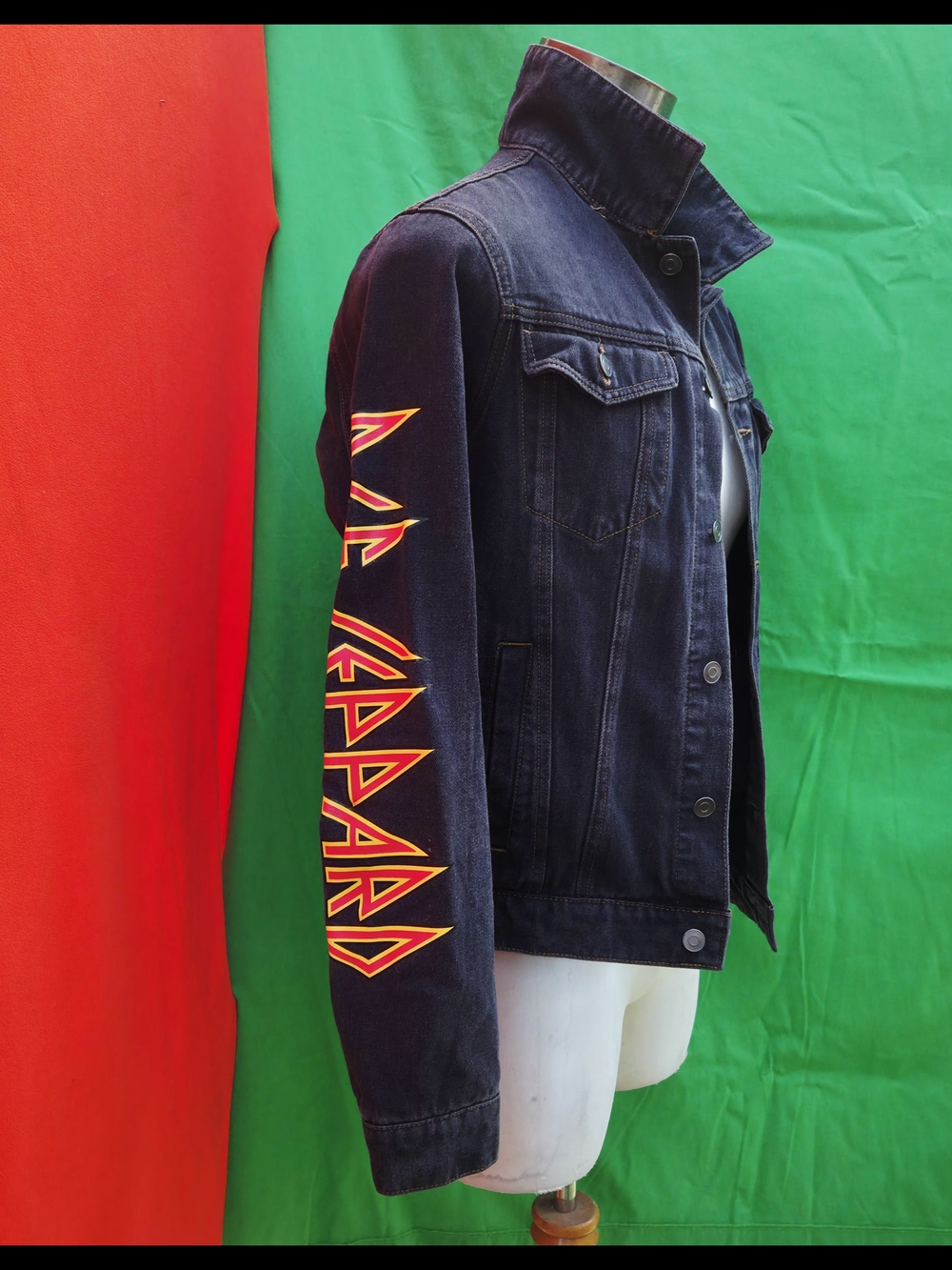 Def Leppard dark gray denim jean jacket blazer graphic patch men's size LARGE